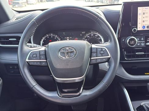 Used 2023 Toyota Highlander XSE image 21