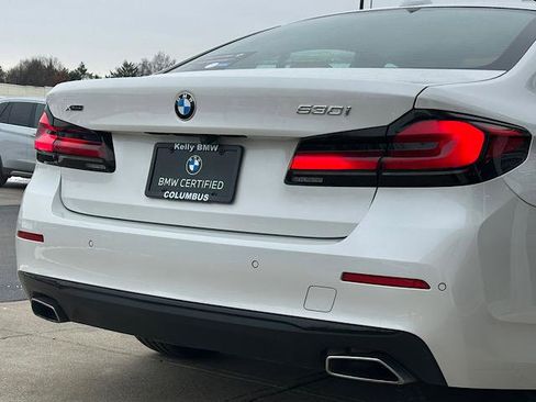 Certified 2022 BMW 530i xDrive w/ Premium Package image 10