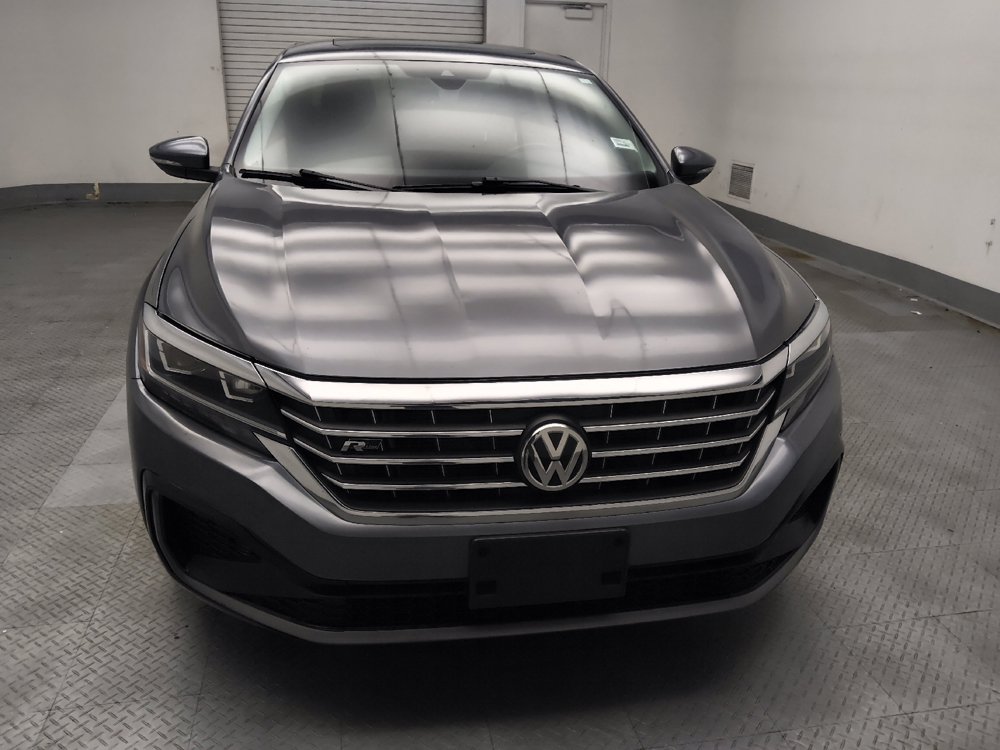 Used 2020 Volkswagen Passat 2.0T R-Line FWD image 14