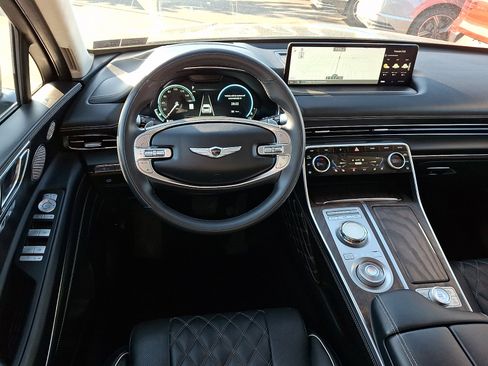 Certified 2024 Genesis GV80 3.5T Prestige Signature AWD/4WD image 11