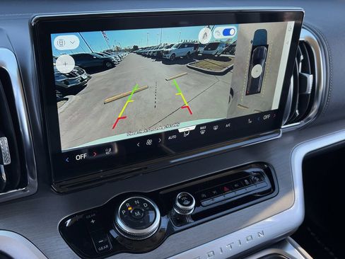 New 2025 Ford Expedition Max Platinum w/ Driver's Package image 39