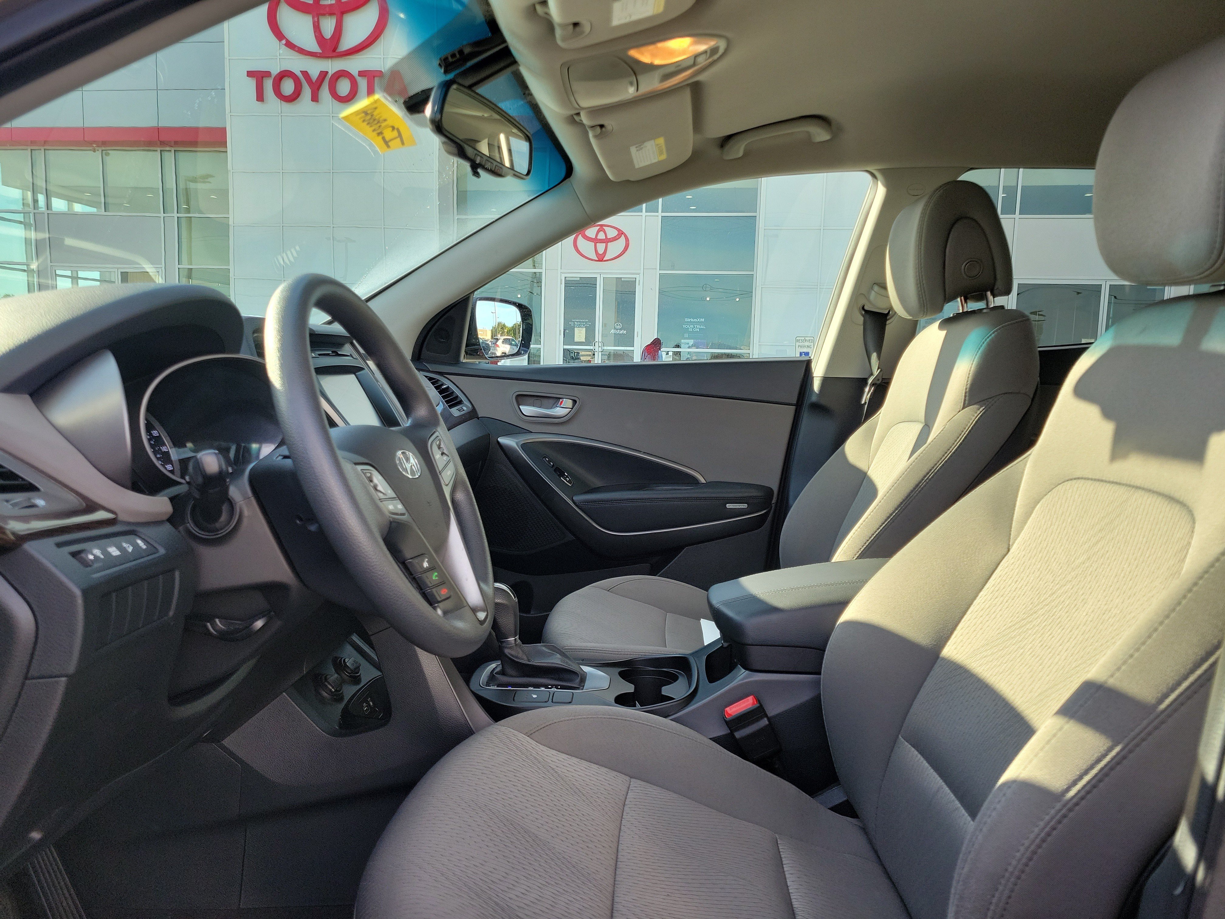 Used 2018 Hyundai Santa Fe Sport w/ 2.4L Value Package 02 FWD image 15