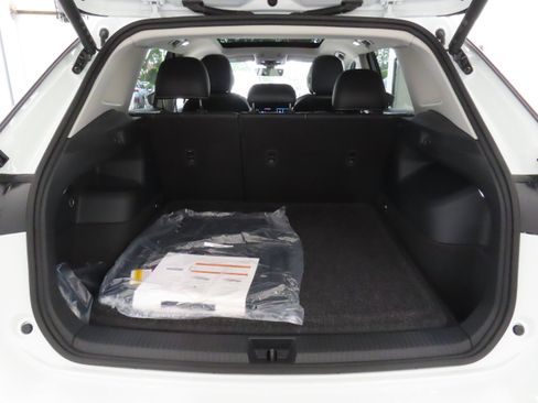New 2026 Volkswagen Tiguan SE FWD image 22