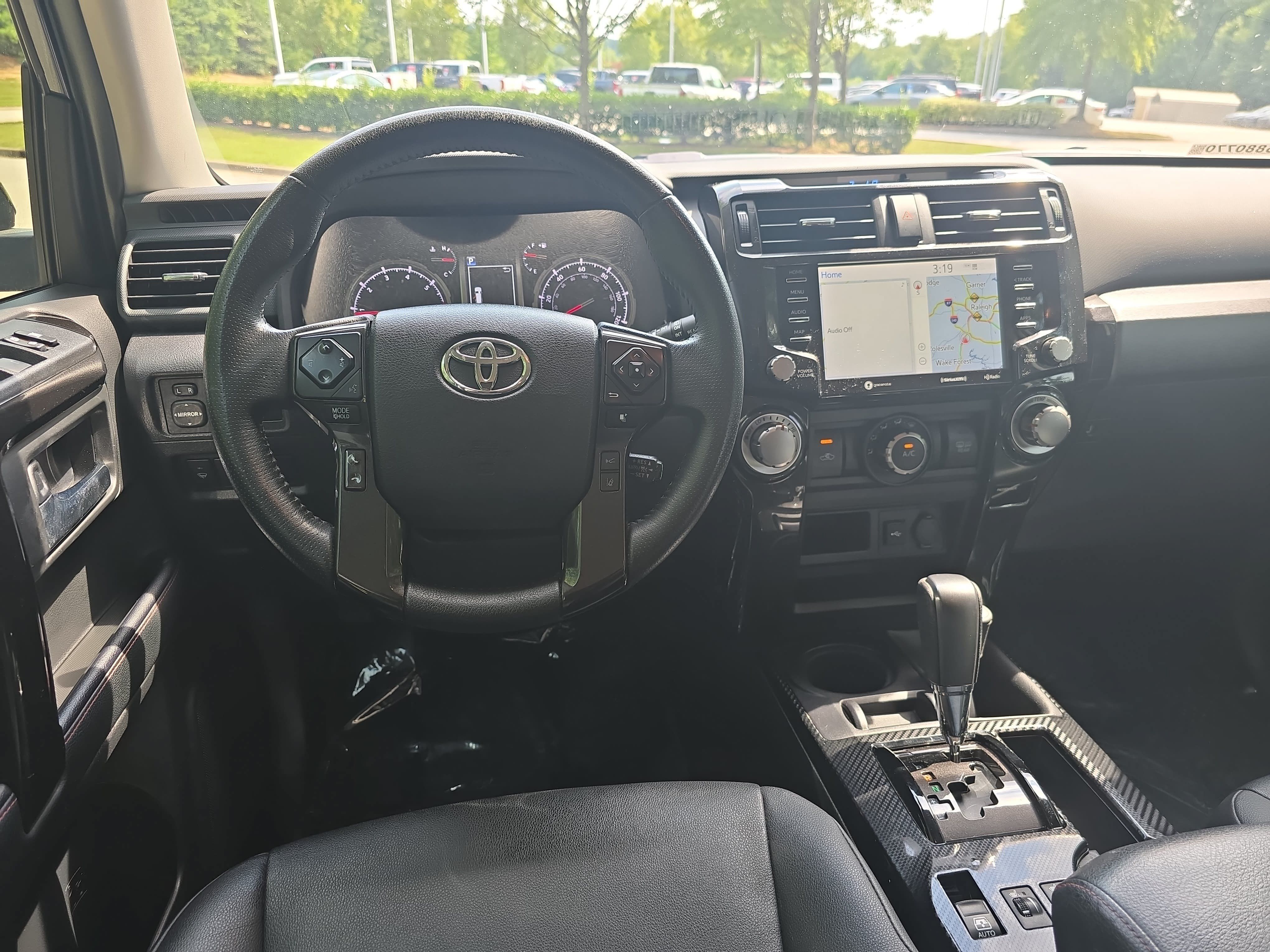 Used 2021 Toyota 4Runner Venture AWD/4WD image 14