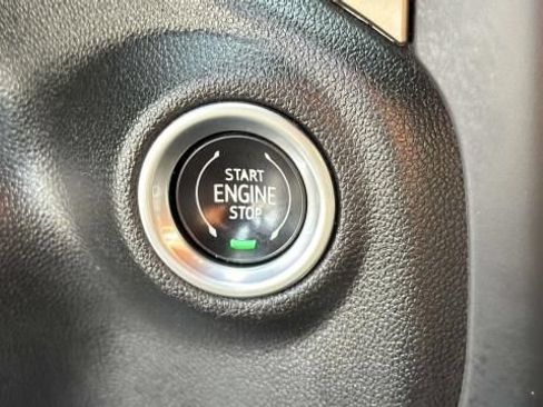 Certified 2021 Chevrolet Silverado 1500 High Country w/ Technology Package AWD/4WD image 13