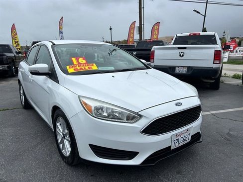Used 2016 Ford Focus SE image 7