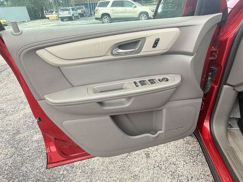 Used 2014 Chevrolet Traverse LT FWD image 7