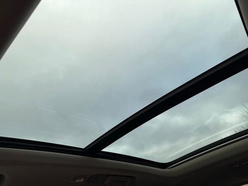 Used 2024 Volvo XC90 B6 Plus w/ Protection Package Premier image 13