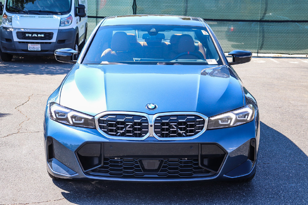 Used 2025 BMW M340i RWD image 2