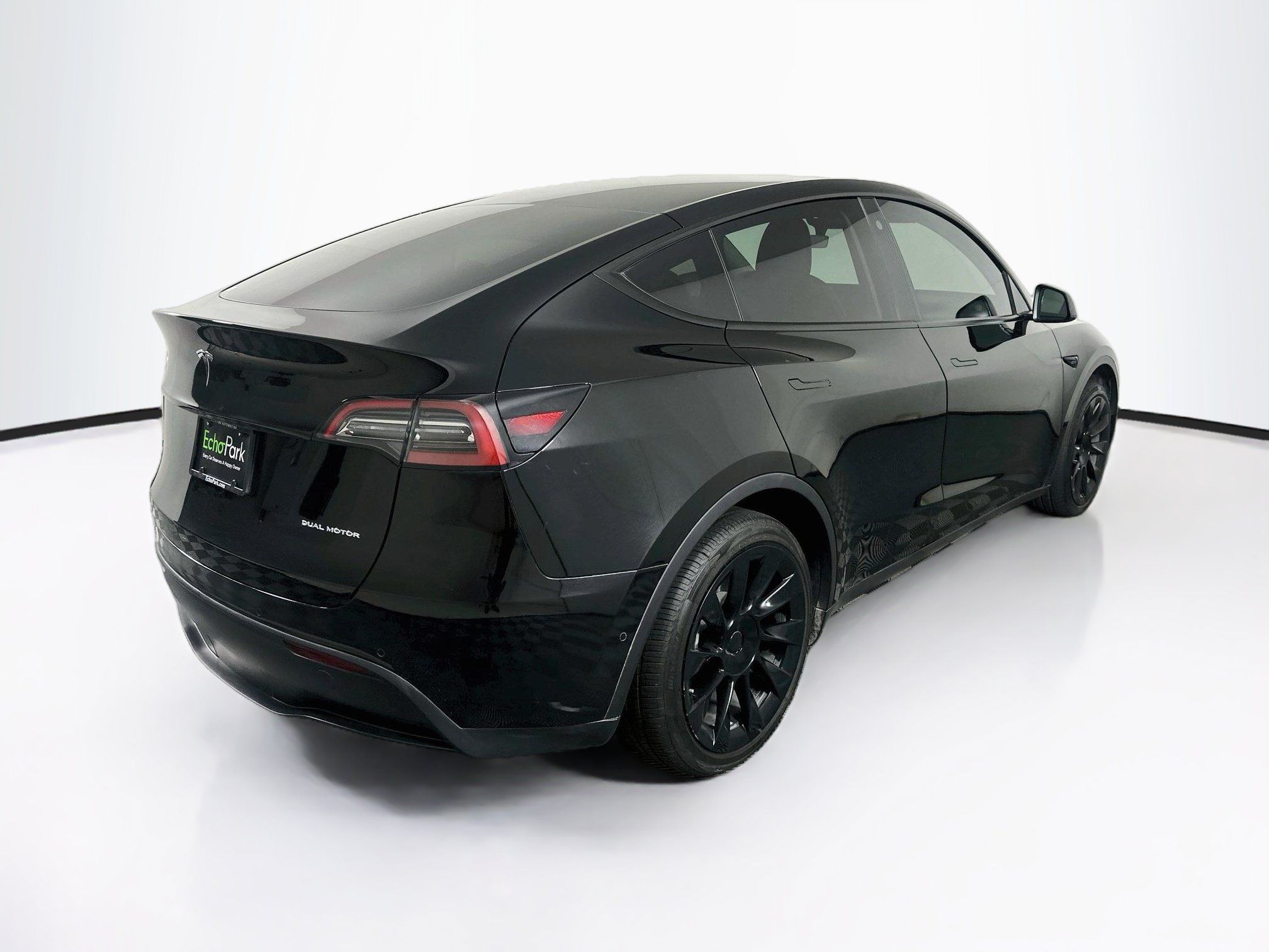 Used 2022 Tesla Model Y Long Range AWD/4WD image 9