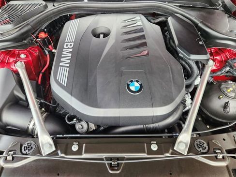 Used 2024 BMW 540i xDrive w/ Premium Package image 25