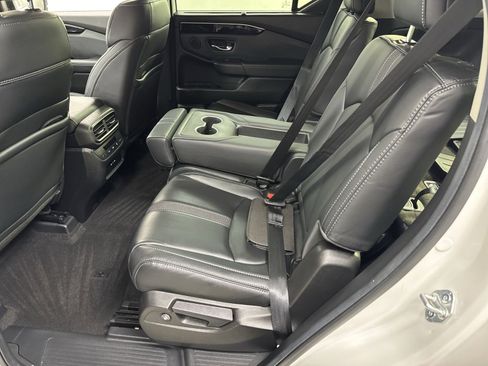 Used 2025 Honda Pilot EX-L image 28