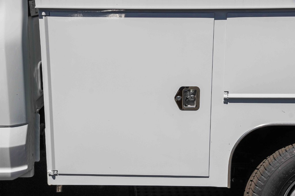 New 2025 Ford F350 XL w/ XL Chrome Package RWD image 13