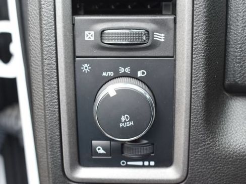 Used 2022 RAM 1500 Express w/ Wheel & Sound Group AWD/4WD image 19
