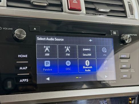Used 2017 Subaru Outback 2.5i Limited AWD/4WD image 19