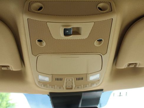 Used 2018 Ford F150 Lariat w/ Equipment Group 502A Luxury AWD/4WD image 24