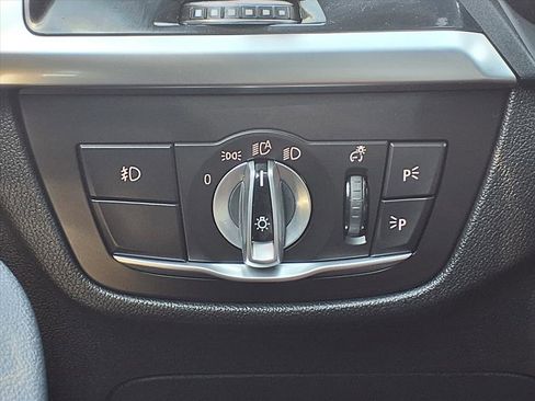 Used 2021 BMW X4 xDrive30i image 16