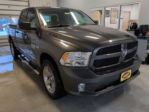Used 2015 RAM 1500 Express image 9