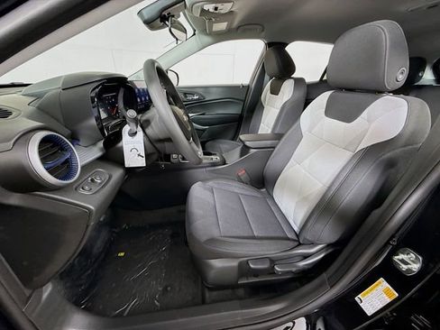 New 2026 Chevrolet Trax LS FWD image 22