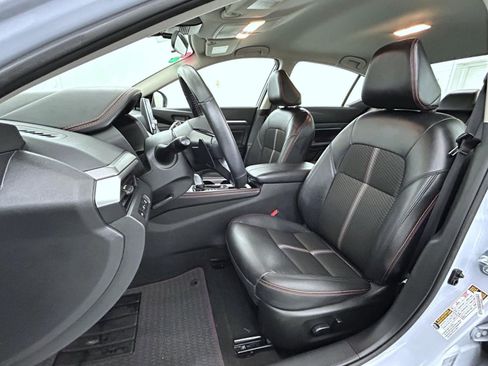 Used 2024 Nissan Altima 2.5 SR image 10