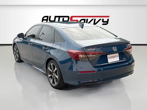 Used 2025 Honda Civic Sport Touring image 5
