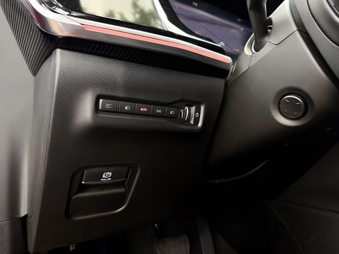 Used 2024 Jeep Wagoneer Launch Edition AWD/4WD image 16