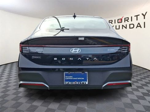 Certified 2025 Hyundai Sonata SE image 5