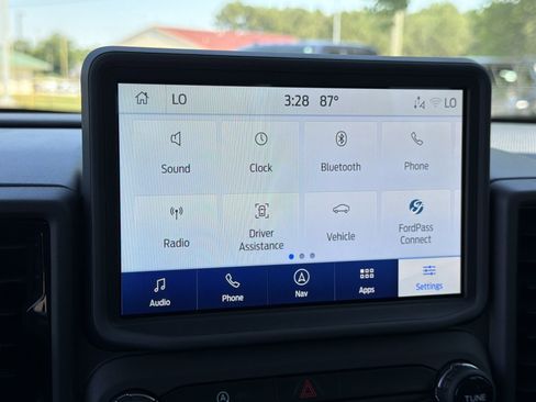 Used 2024 Ford Bronco Sport Outer Banks w/ Tech Package AWD/4WD image 9