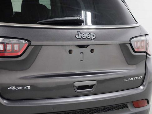Used 2019 Jeep Compass Limited w/ Safety & Security Group AWD/4WD image 8