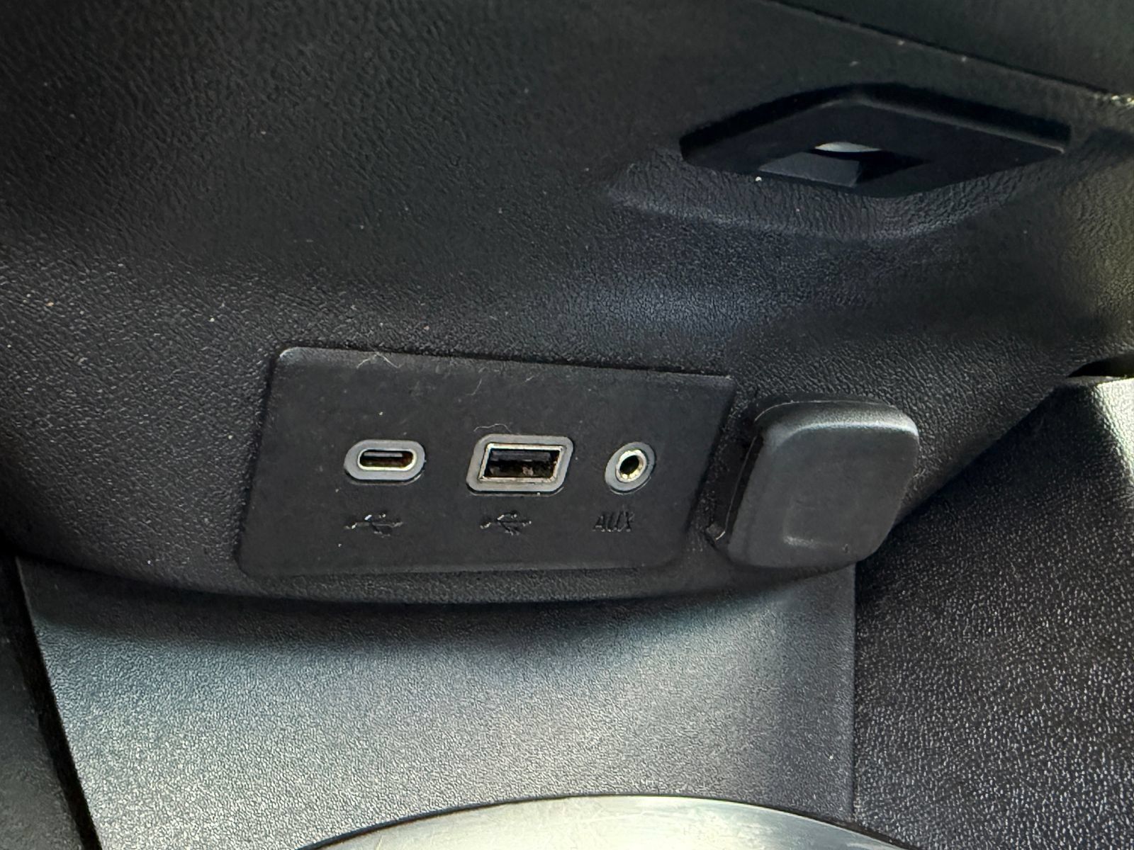 Used 2022 Chevrolet Malibu RS FWD image 21