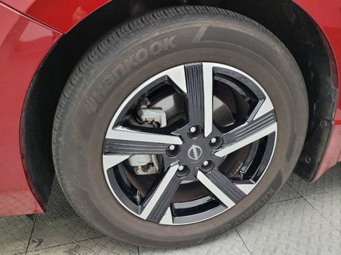 Used 2024 Nissan Sentra SV w/ All-Weather Package image 31