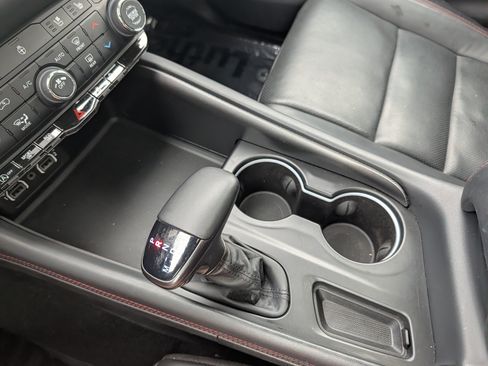 Used 2024 Dodge Durango GT AWD/4WD image 31