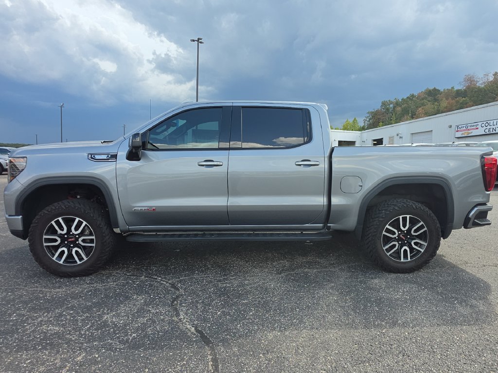 Used 2023 GMC Sierra 1500 AT4 w/ Technology Package AWD/4WD image 5