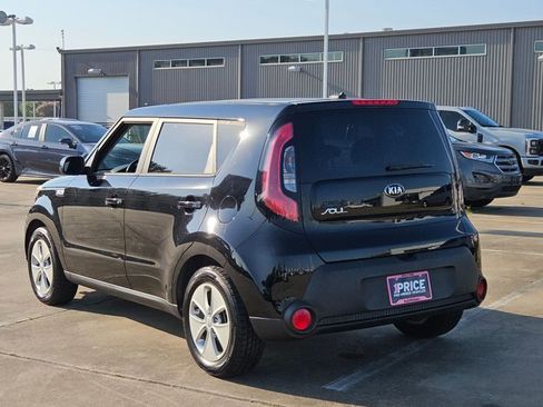 Used 2016 Kia Soul FWD image 8