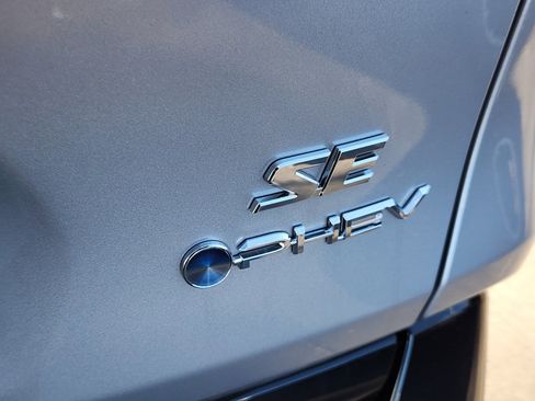 New 2025 Toyota RAV4 SE image 27