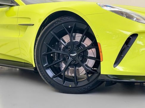 Used 2025 Aston Martin V8 Vantage Coupe image 7