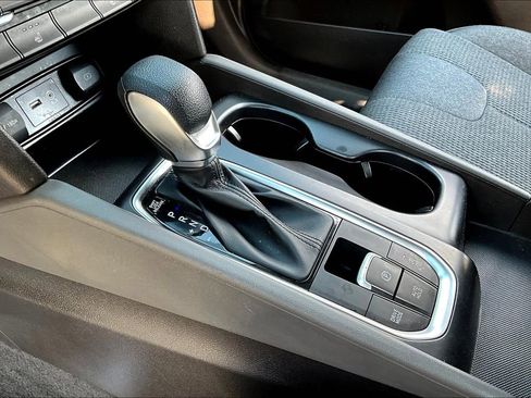 Used 2020 Hyundai Santa Fe SEL image 13