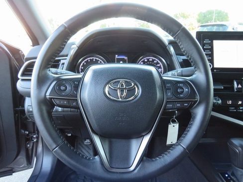 Certified 2021 Toyota Camry SE image 29