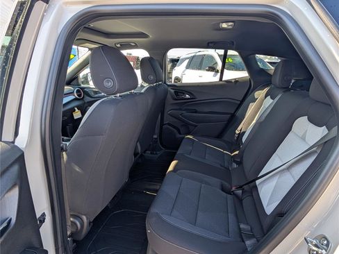 New 2026 Chevrolet Trax RS w/ Sunroof Package image 9