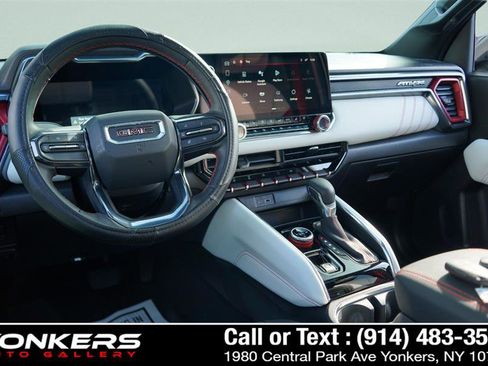 Used 2024 GMC Canyon AT4X image 57