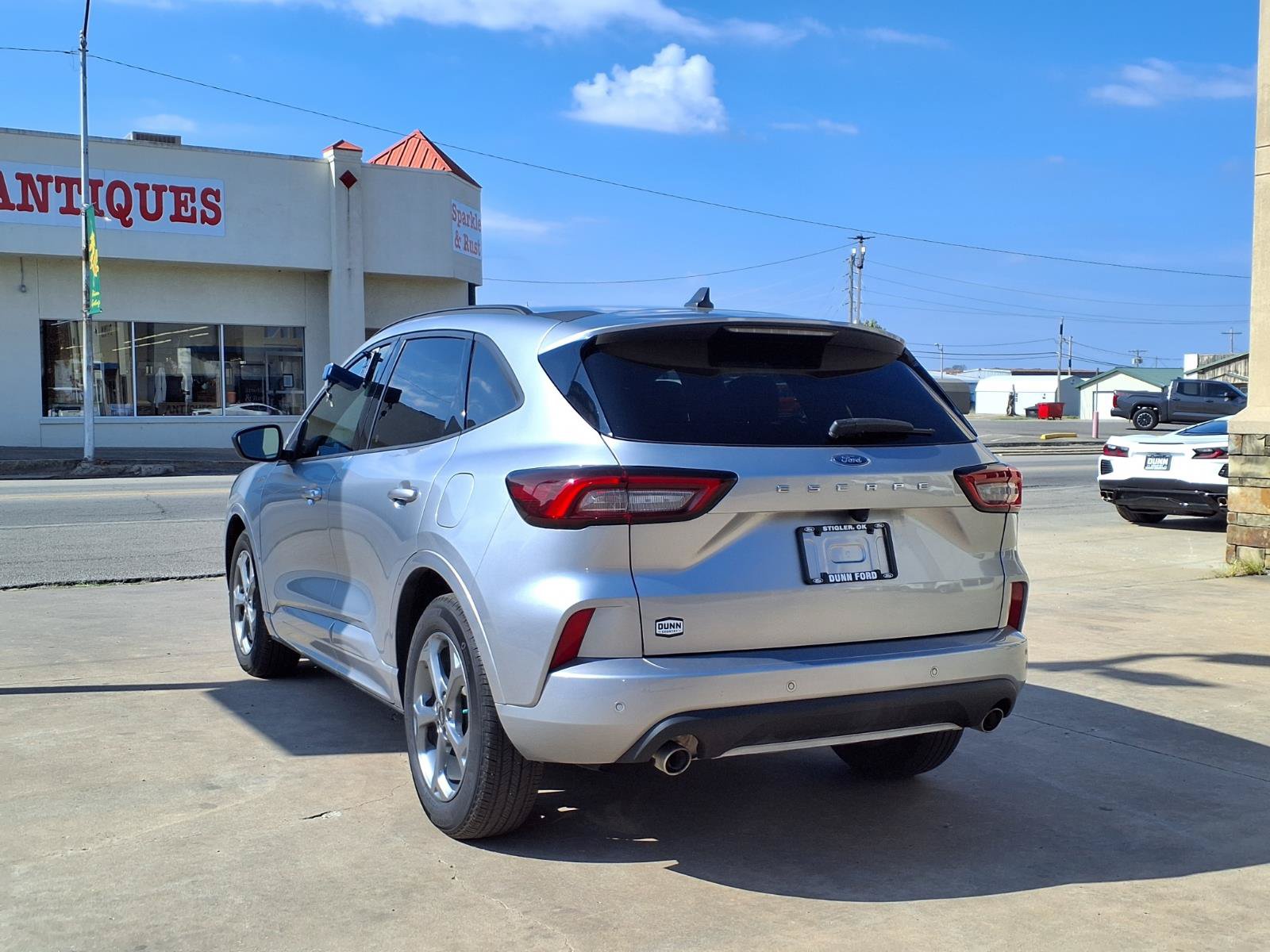 Used 2023 Ford Escape ST-Line w/ Tech Pack #1 FWD image 15