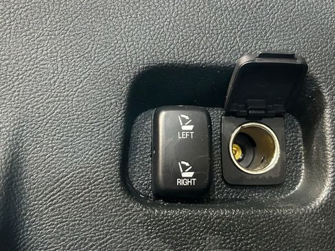 Used 2019 Ford Edge Titanium AWD/4WD image 32