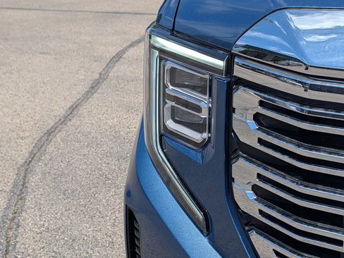 New 2026 GMC Sierra 1500 Denali w/ Denali Reserve Package AWD/4WD image 4
