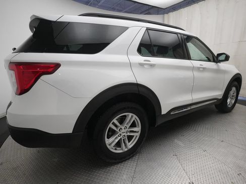Used 2021 Ford Explorer XLT w/ Equipment Group 202A AWD/4WD image 36