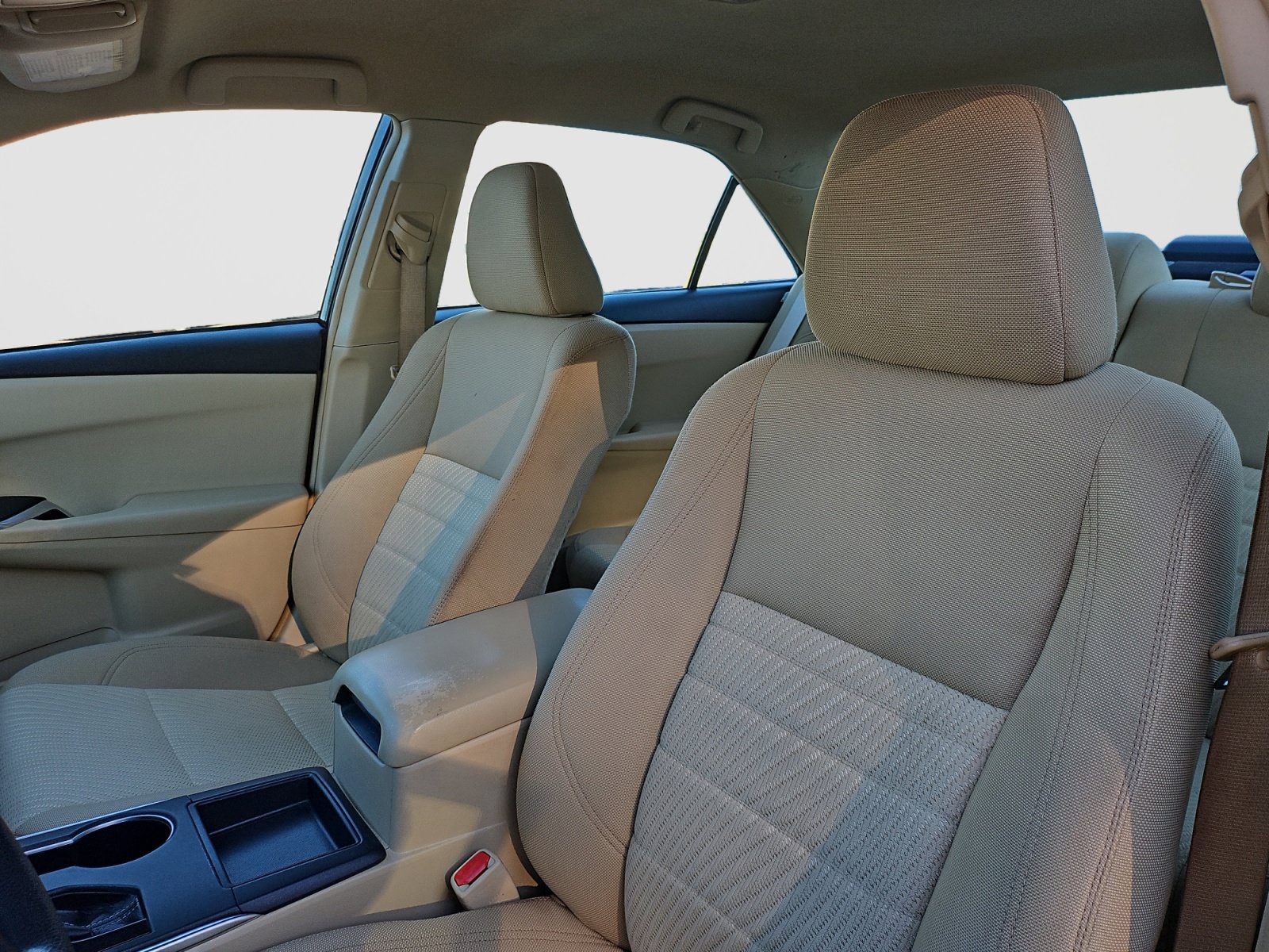 Used 2017 Toyota Camry LE FWD image 20