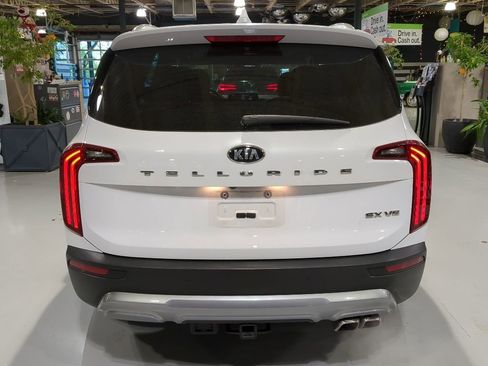 Used 2021 Kia Telluride SX w/ Towing Package FWD image 9