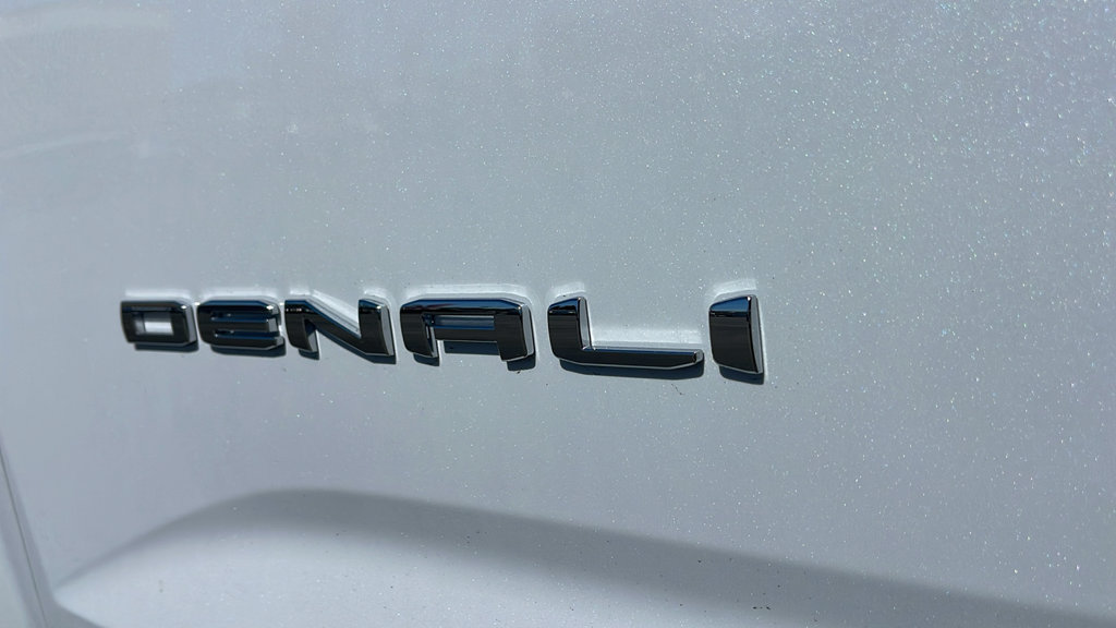 New 2027 GMC Terrain Denali w/ LPO, Floor Liner Package AWD/4WD image 10