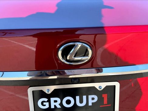 Used 2024 Lexus ES 250 w/ Premium Package image 59