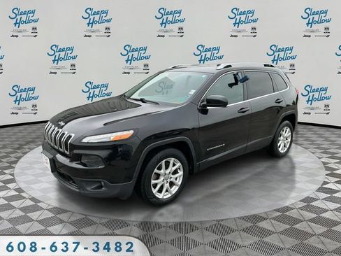 Used 2016 Jeep Cherokee Latitude w/ Cold Weather Group FWD image 1