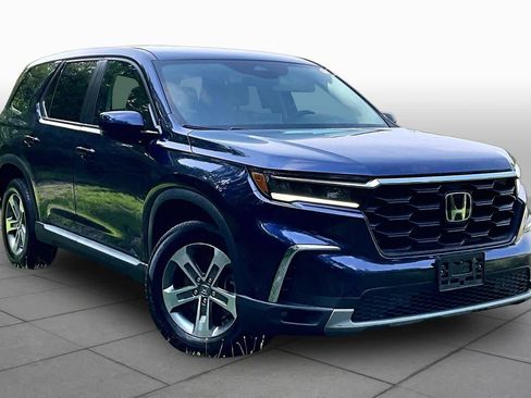 Used 2023 Honda Pilot EX-L image 3
